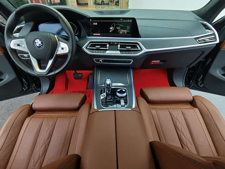 BMW X7 2022 x Drive 40i — фото 9