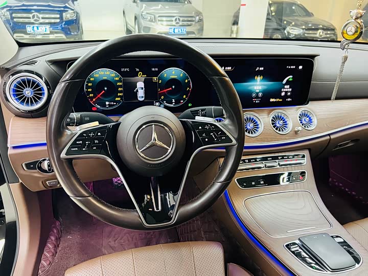 Mercedes-Benz E-Class 2022 E 260 L — фото 8
