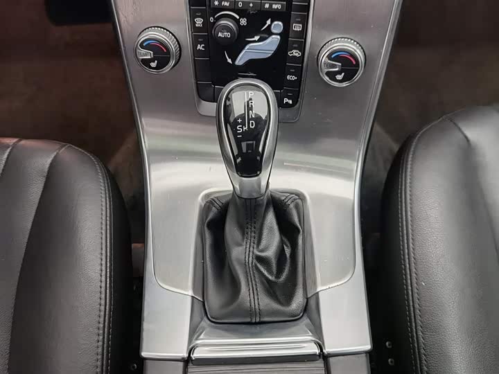 Volvo S60 2018 S 60 L T 4 — фото 13