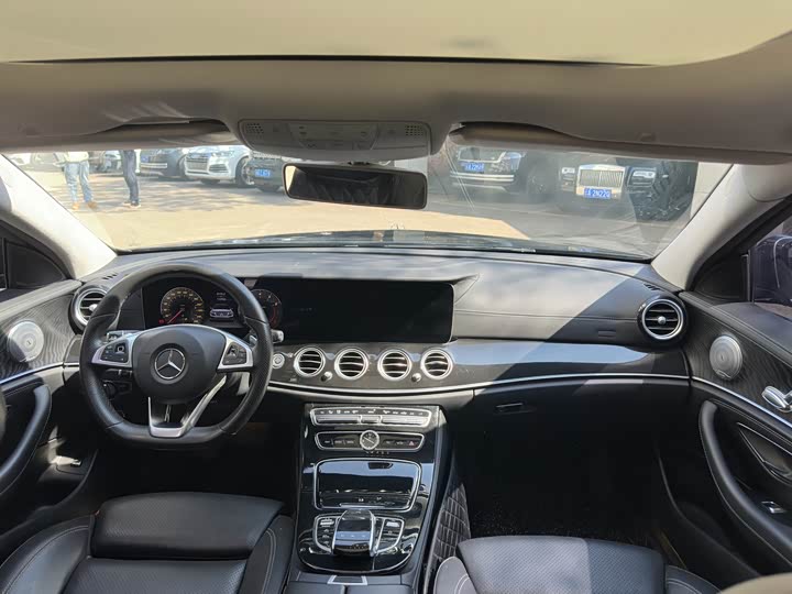 Mercedes-Benz E-Class 2018 E 200 L Sport — фото 9