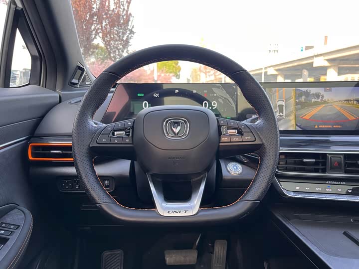 Changan UNI-T 2022 1.5 T Flagship — фото 15