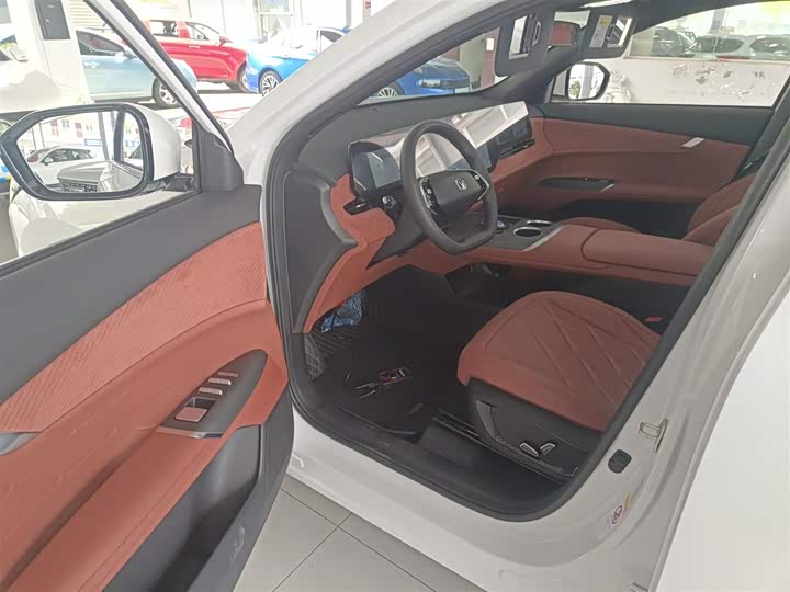 Changan CS75 PLUS 2025 1.5 T — фото 16