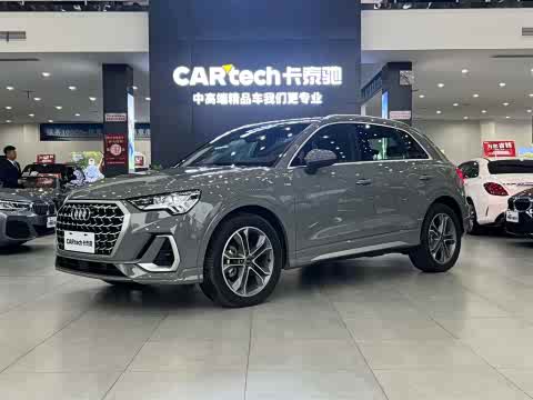 Audi Q3 2024 40 TFSI — фото 32