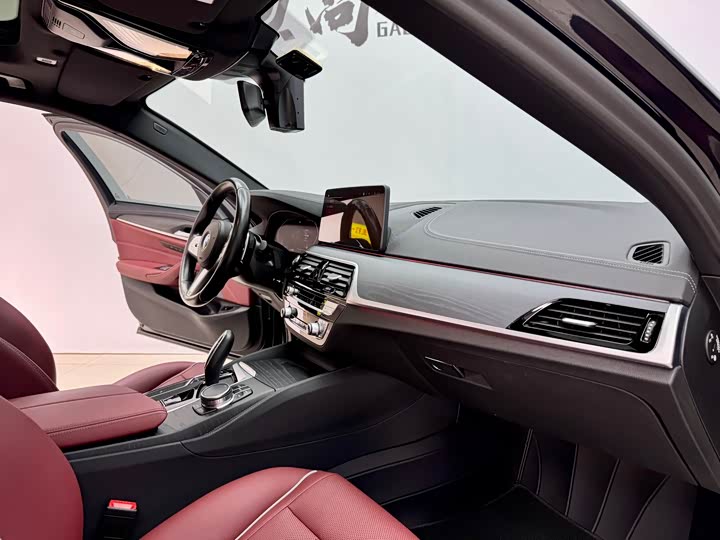 BMW 5-Series 2022 530 Li Leading M — фото 14