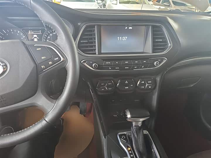 Trumpchi GS4 2015 200 T G-DCT — фото 10