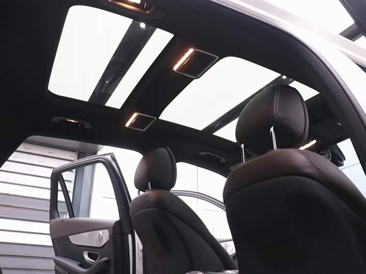 Mercedes-Benz GLC 2021 GLC 260 L 4 MATIC — фото 24