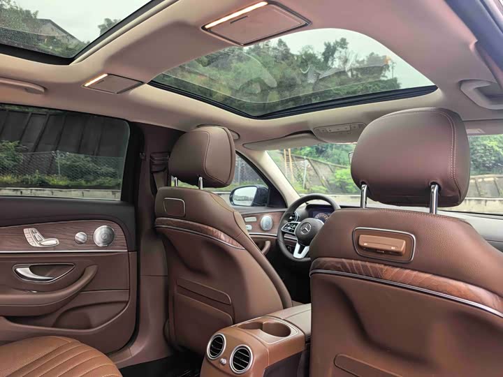 Mercedes-Benz E-Class 2020 E 300 L Luxury — фото 10