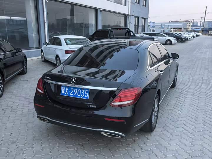 Mercedes-Benz E-Class 2017 E 300 L — фото 2