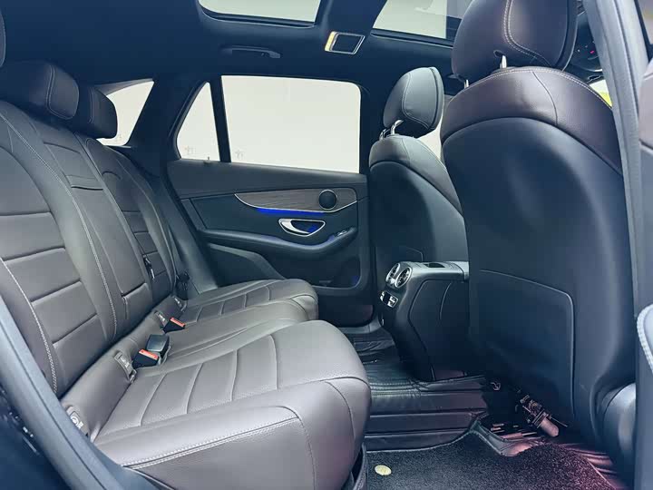 Mercedes-Benz GLC 2022 GLC 260 L 4 MATIC Luxury — фото 11