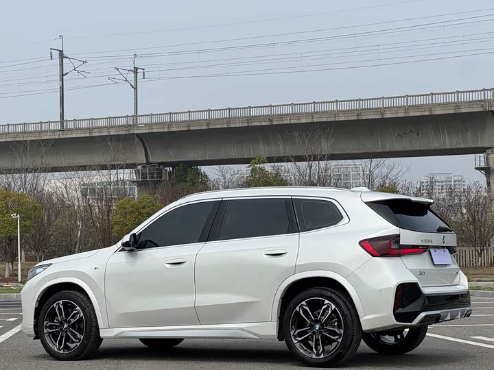 BMW X1 2023 s Drive 25 Li M — фото 18