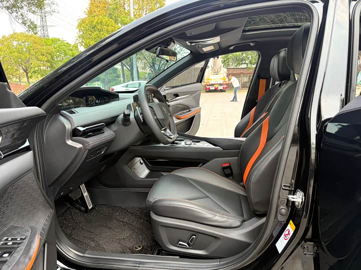 Changan UNI-V 2022 1.5 T — фото 11