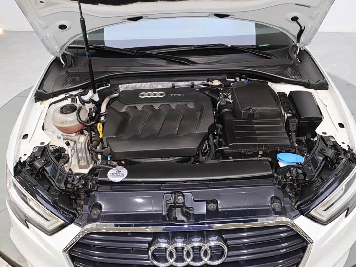 Audi A3 2017 Cabriolet 40 TFSI — фото 10