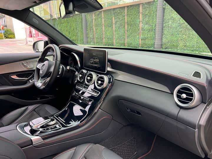 Mercedes-Benz GLC 2017 AMG GLC 43 4 MATIC — фото 11