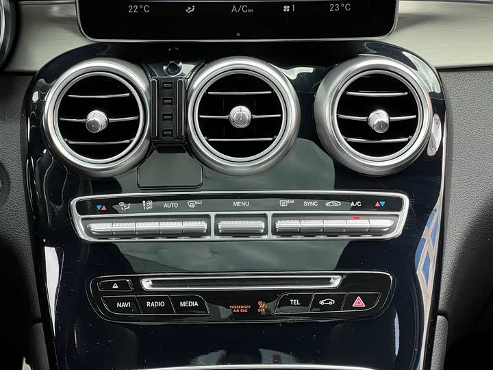 Mercedes-Benz GLC 2017 AMG GLC 43 4 MATIC — фото 19