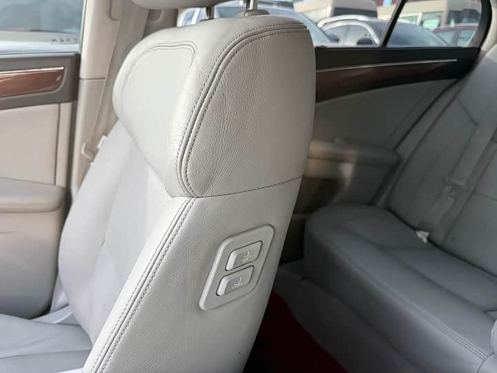 Hongqi H7 2015 2.0 T Luxury — фото 16