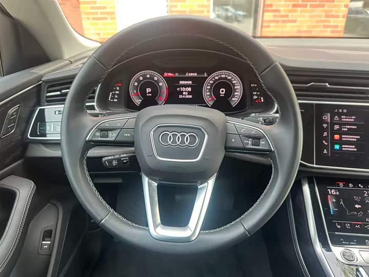 Audi Q8 2024 55 TFSI — фото 10