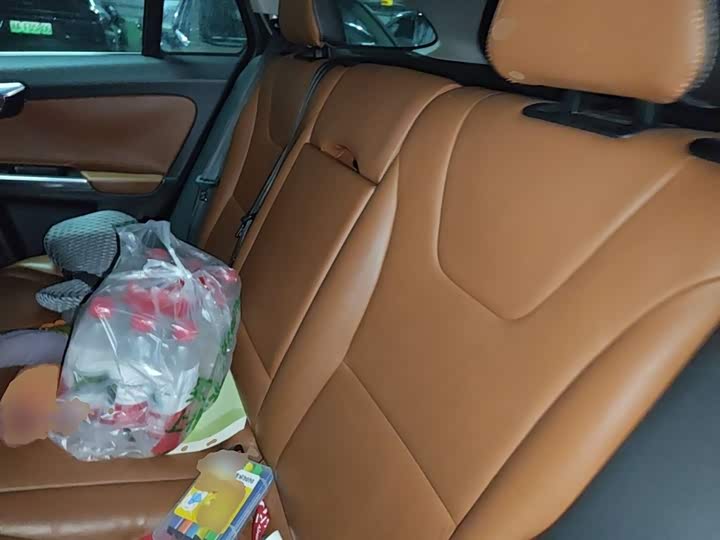 Volvo V60 2015 T 5 — фото 15