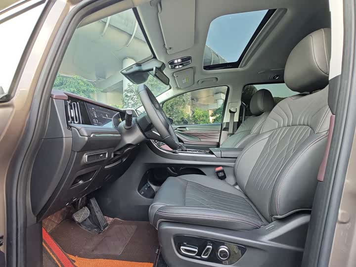 Trumpchi M8 2024 400 T — фото 9