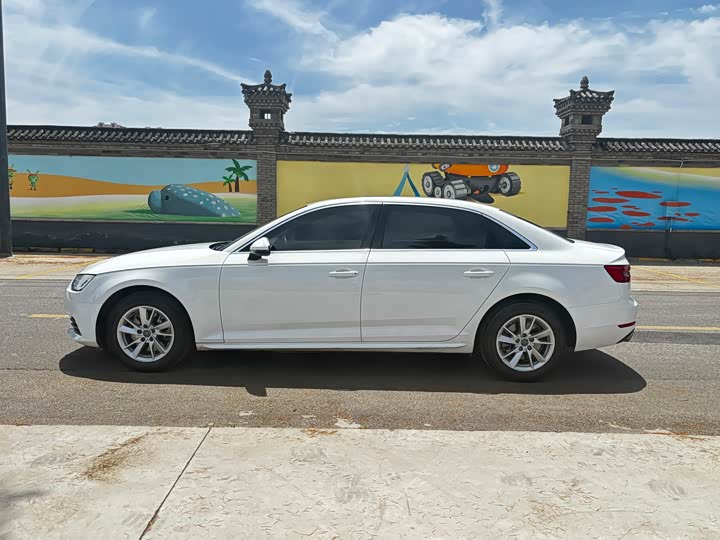 Audi A4L 2017 Plus 40 TFSI — фото 2