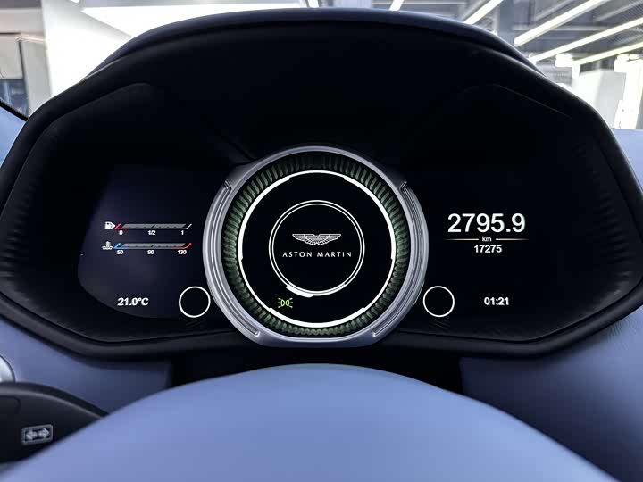 Aston Martin DB11 2023 4.0 T V 8 Volante — фото 21