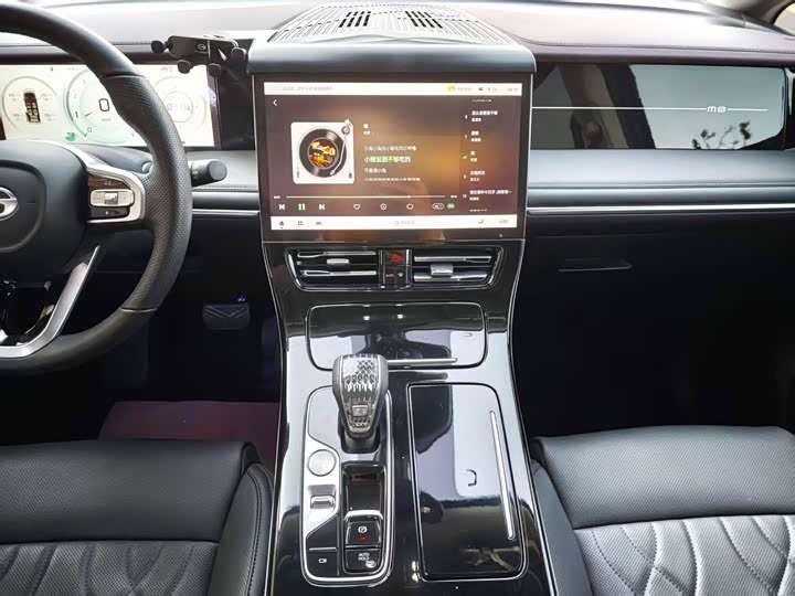 Trumpchi M8 2024 400 T — фото 13