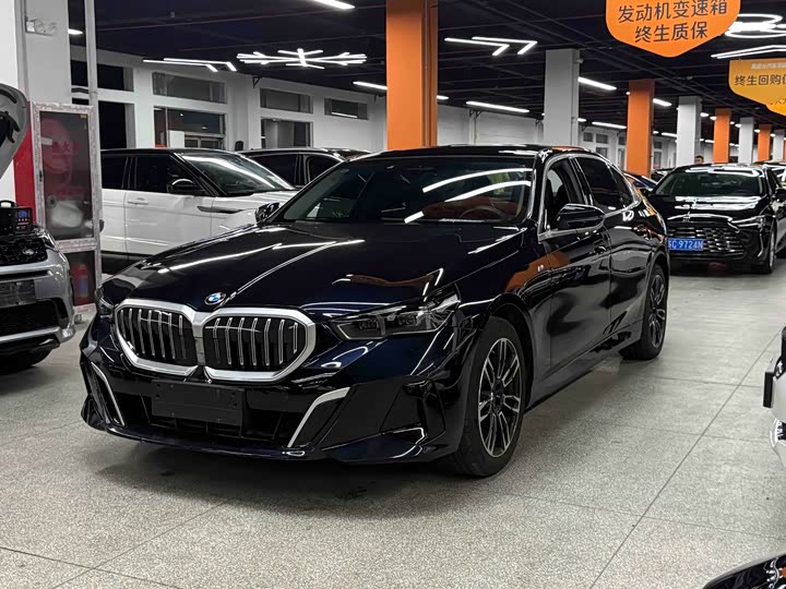 BMW 5 Series 525Li M спортпакет — фото 2