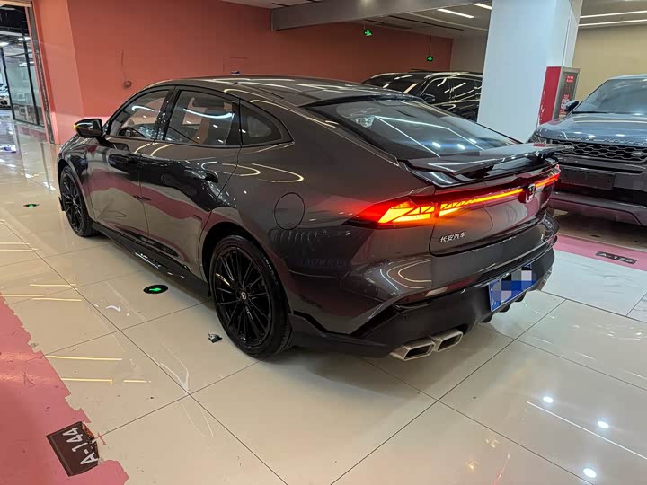 Changan UNI-V 2024 1.5 T — фото 13