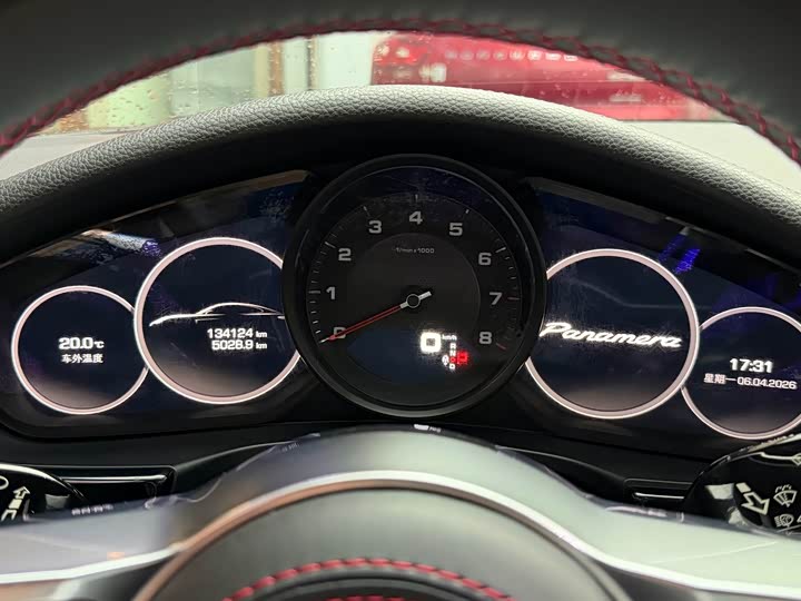 Porsche Panamera 2017 Panamera 3.0 T — фото 15