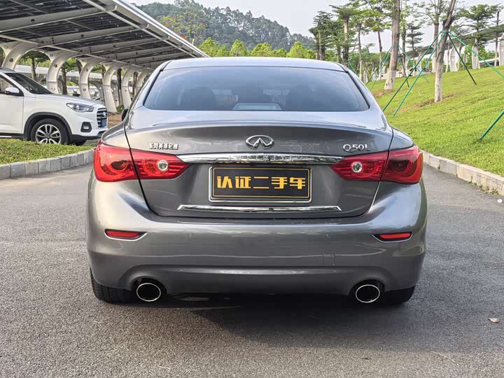 Infiniti Q50L 2015 2.0 T — фото 14