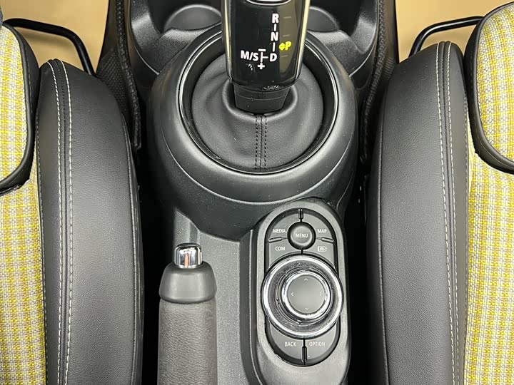 MINI Hatch — фото 15