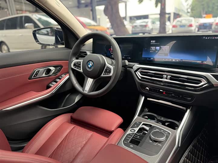 BMW i3 2023 e Drive 40 L — фото 13