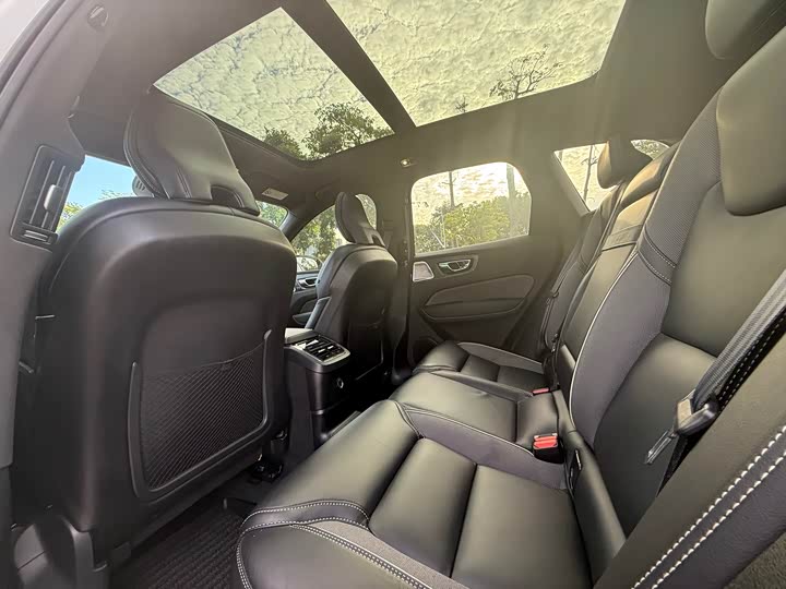 Volvo XC60 Hybrid 2020 T 8 E Hybrid — фото 12