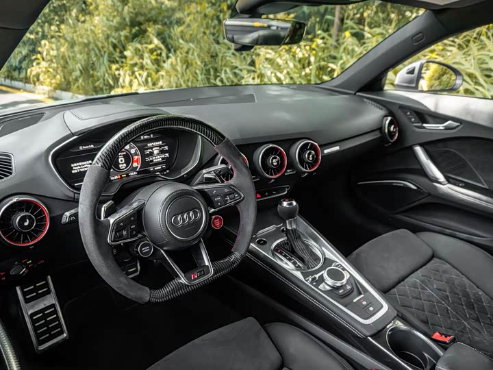 Audi TT 2017 TT RS 2.5 T Coupe — фото 18
