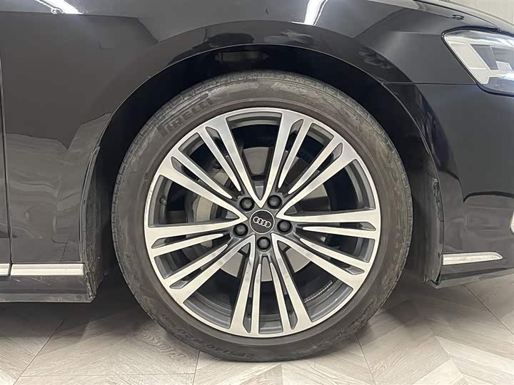 Audi A8 2023 A 8 L 45 TFSI quattro Luxury — фото 11