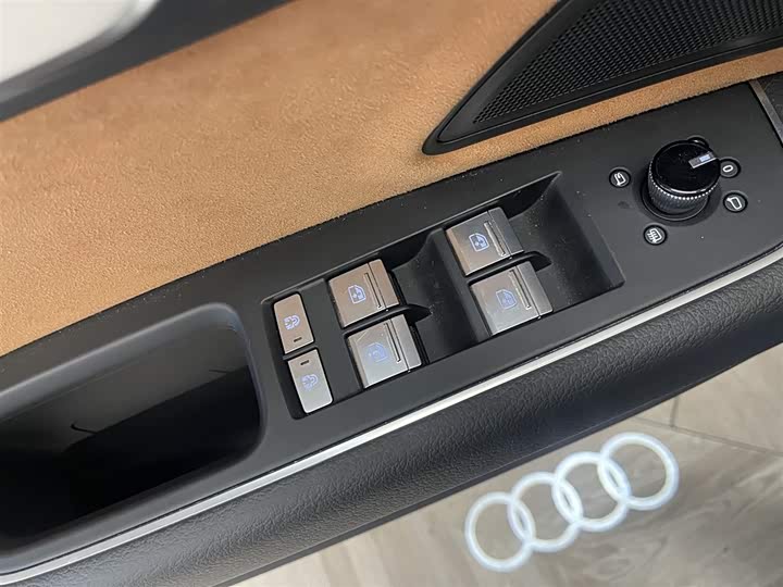 Audi A8 2023 A 8 L 45 TFSI quattro Luxury — фото 26
