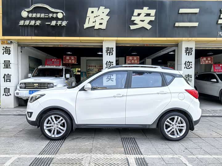 Changan CS35 2017 1.6 L MTLuxury — фото 8