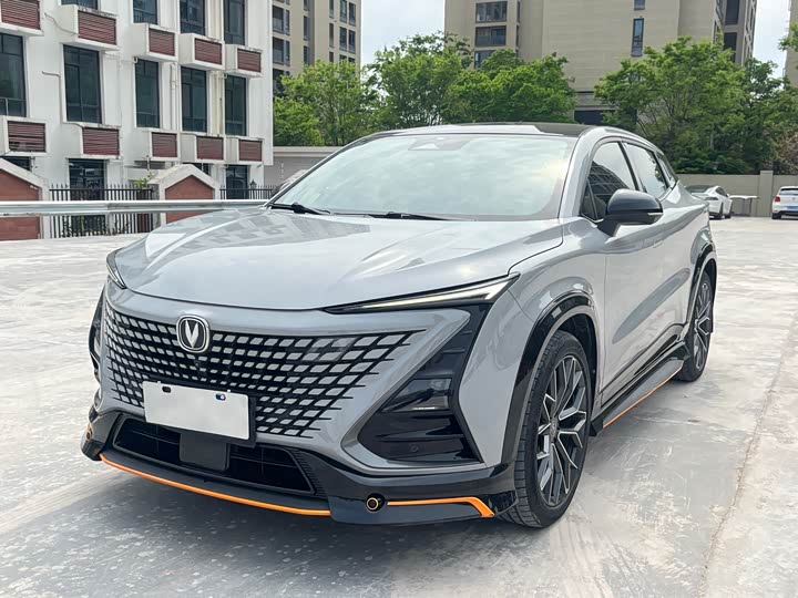 Changan UNI-T 2023 1.5 T Premium — фото 1