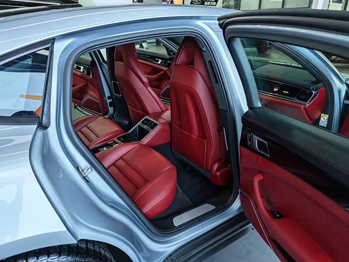 Porsche Panamera 2019 Panamera 2.9 T — фото 16