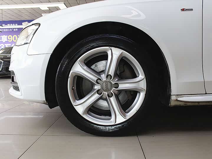 Audi A4L 2015 45 TFSI quattro Sport — фото 15