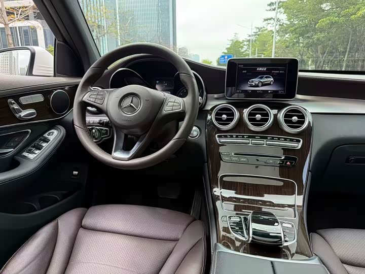 Mercedes-Benz GLC 2018 GLC 260 4 MATIC Luxury — фото 8