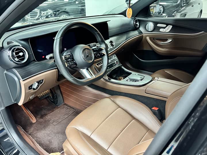 Mercedes-Benz E-Class E 300 L люкс — фото 4