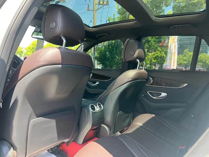 Mercedes-Benz GLC 260 4MATIC динамик — фото 6