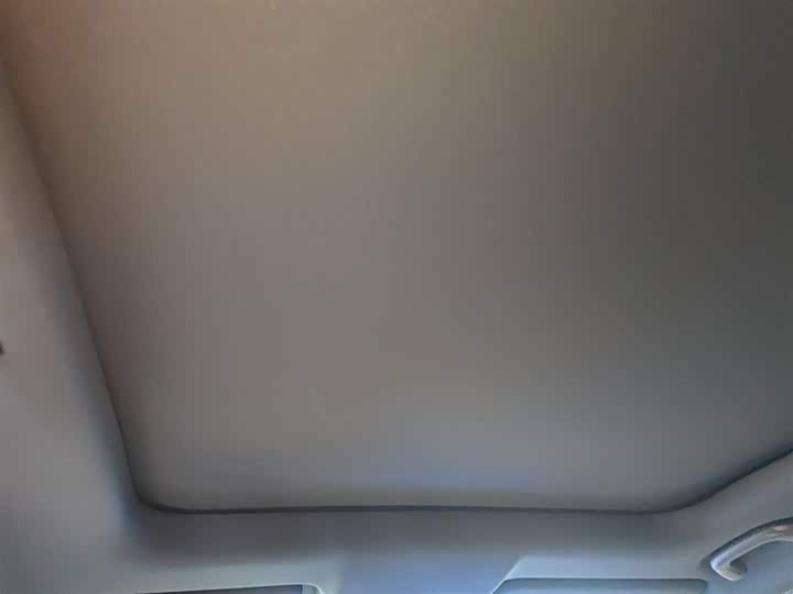 Changan UNI-V 2022 1.5 T Premium — фото 9