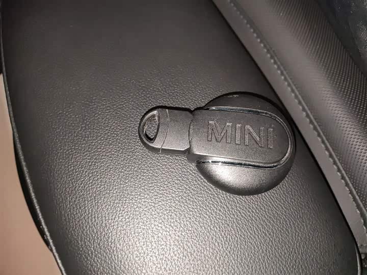 MINI Hatch — фото 14