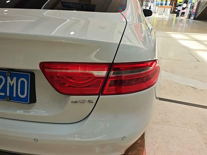 Jaguar XEL 2019 2.0 T 200 PS — фото 8
