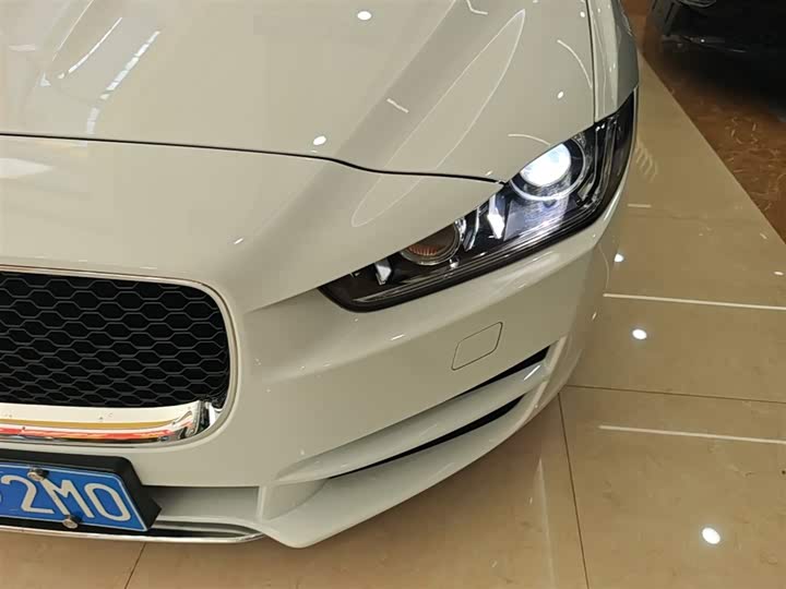Jaguar XEL 2019 2.0 T 200 PS — фото 24