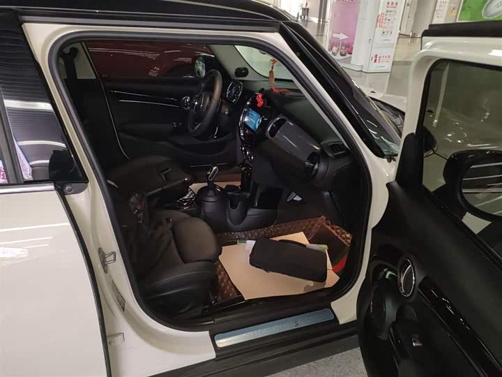 MINI Hatch — фото 18
