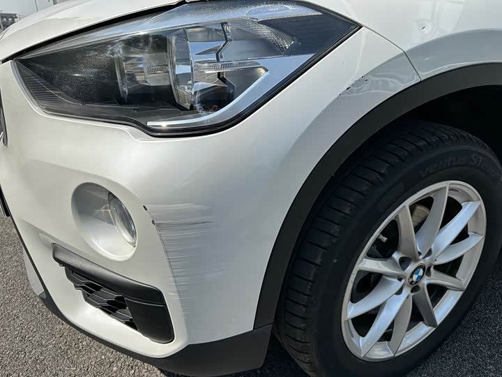BMW X1 2019 s Drive 18 Li — фото 18