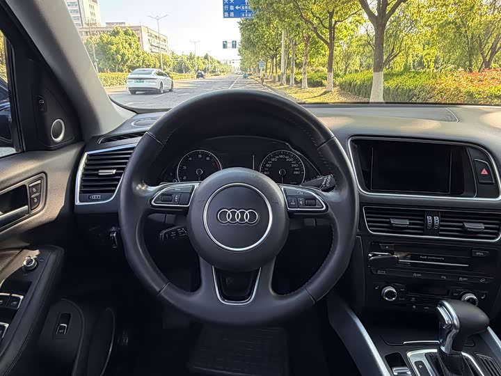 Audi Q5 2013 45 TFSI quattro Sport — фото 12