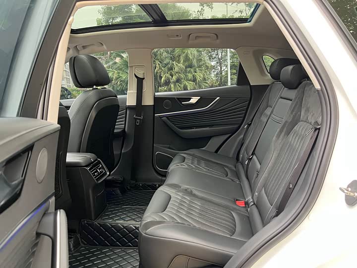 Hongqi HS5 2023 2.0 T Pro — фото 17